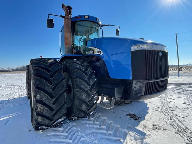 Image of New Holland TJ375 equipment image 4