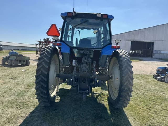 Image of New Holland TM115 equipment image 3