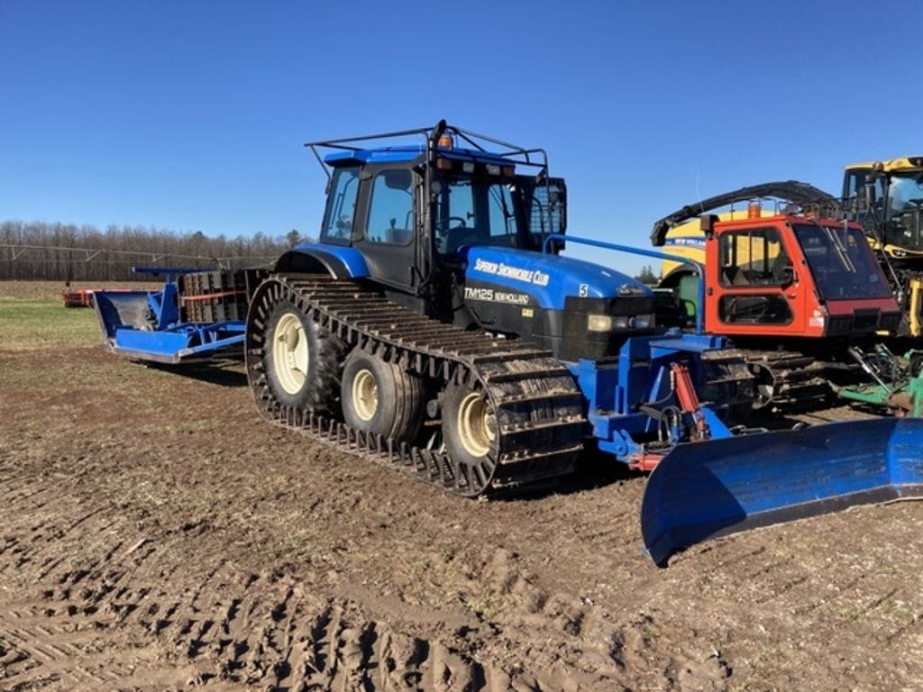 2002 New Holland TM125 Equipment Image0