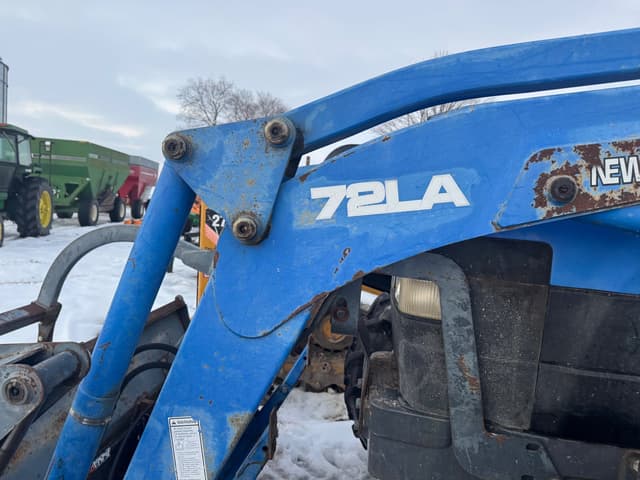 Image of New Holland TM125 equipment image 4