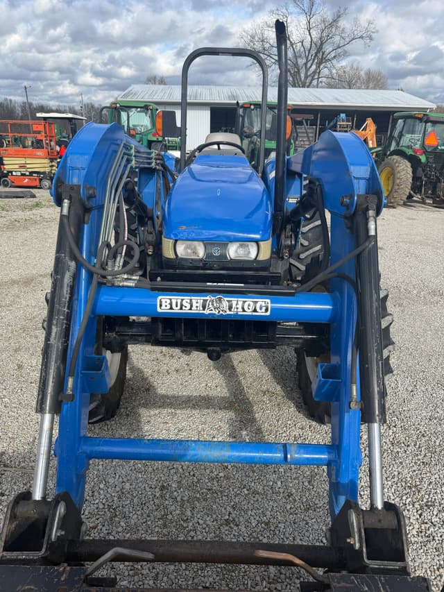 Image of New Holland TN65 equipment image 2