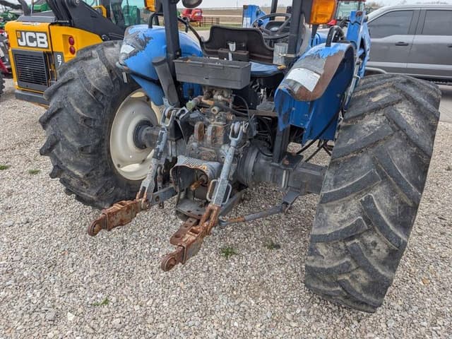 Image of New Holland TN70 equipment image 4