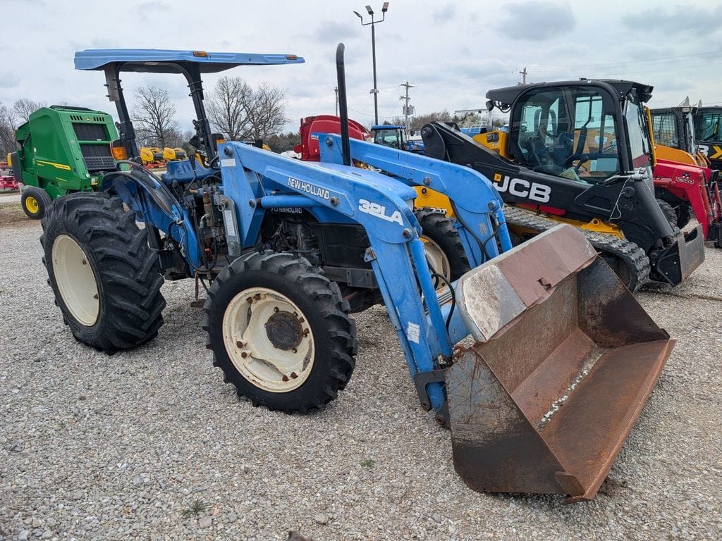 2002 New Holland TN70 Equipment Image0