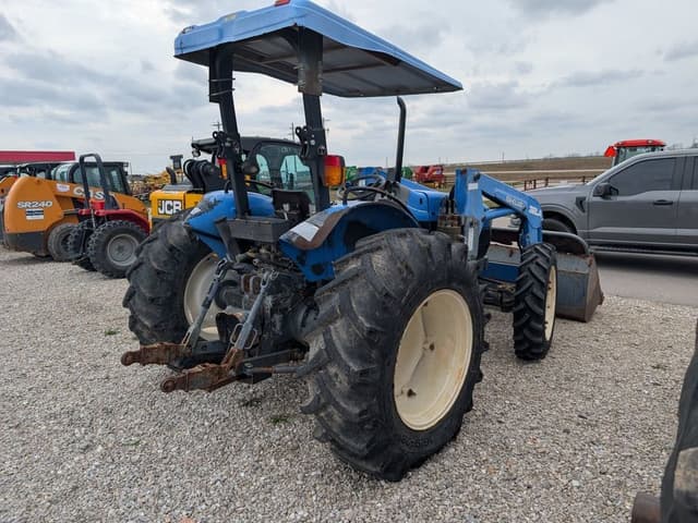 Image of New Holland TN70 equipment image 4