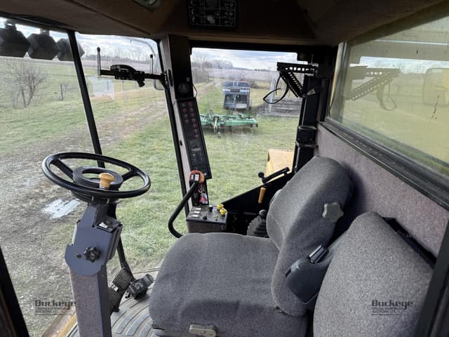 Image of New Holland TR89 equipment image 3