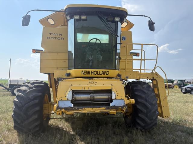 Image of New Holland TR99 equipment image 1