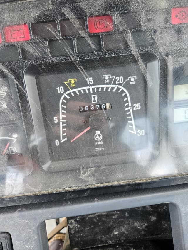 Image of New Holland TS110 equipment image 3