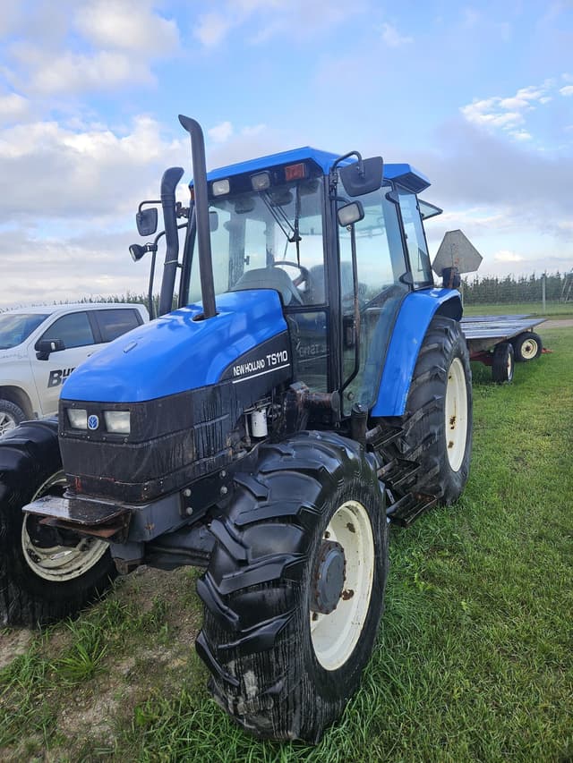 Image of New Holland TS110 equipment image 2
