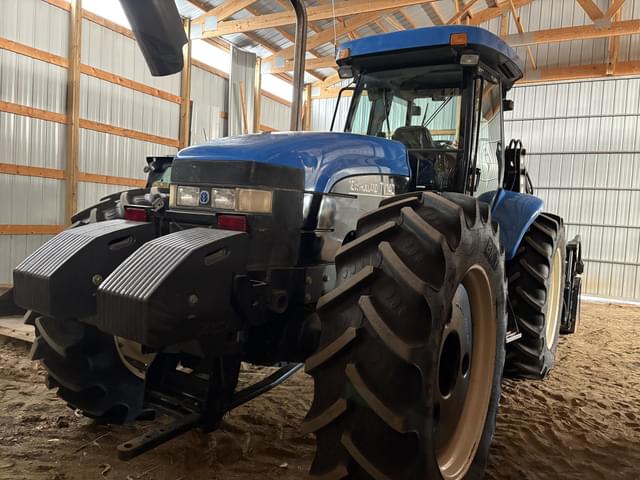 Image of New Holland TV140 equipment image 3