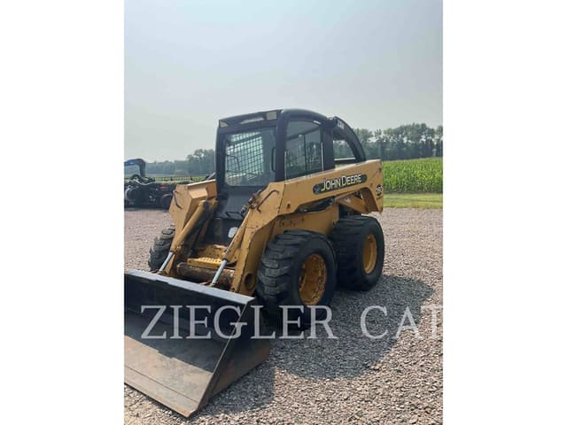 Image of John Deere 260 equipment image 1