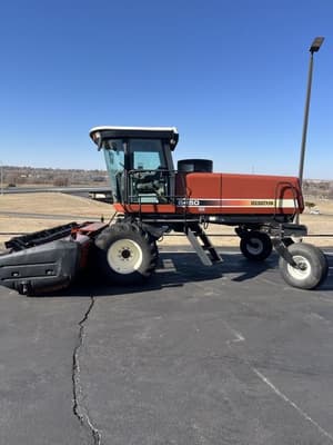 2002 Hesston 8450 Image