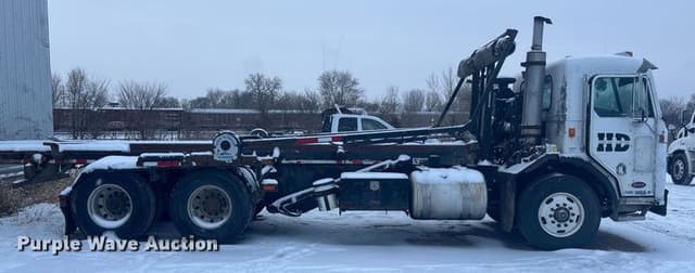 Image of Peterbilt 320 equipment image 3