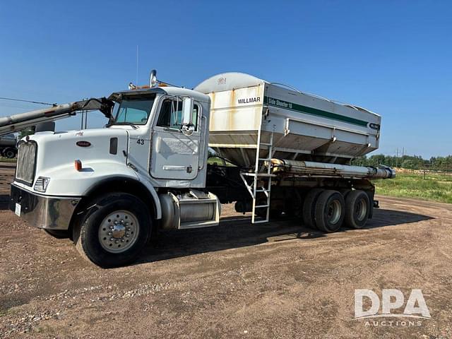 Image of Peterbilt 330 equipment image 1