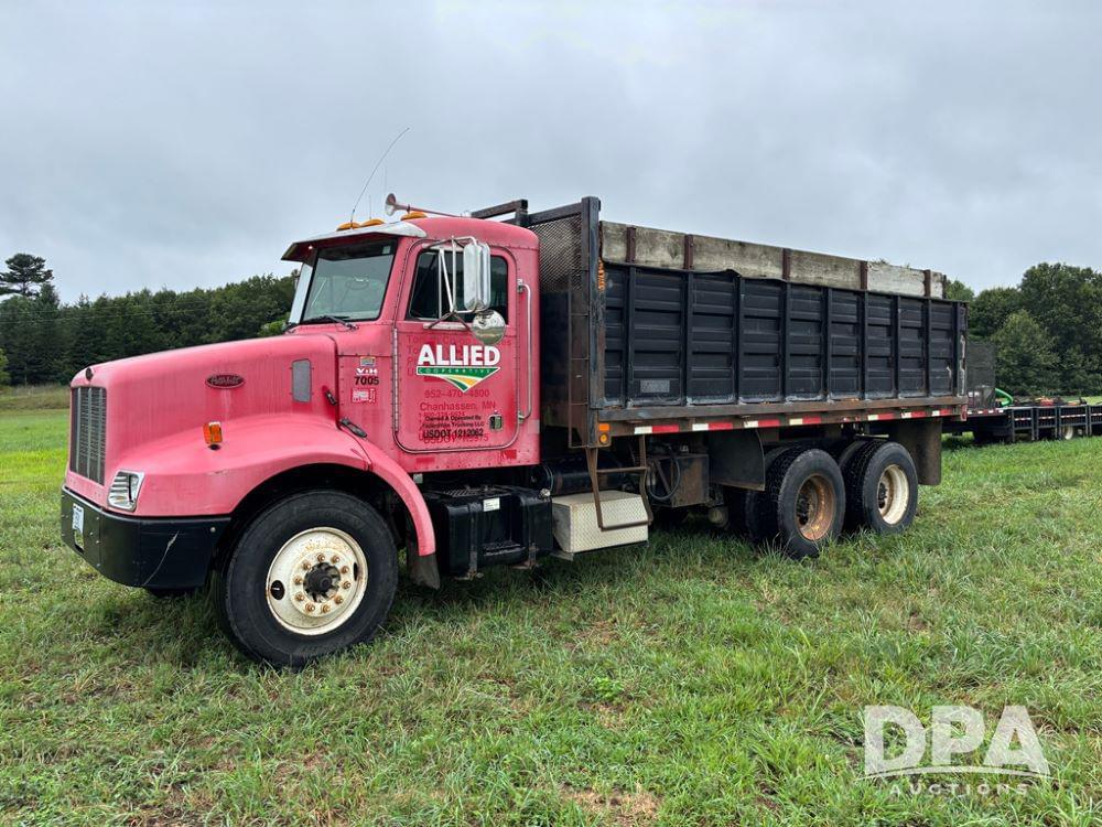 Image of Peterbilt 330 Primary image