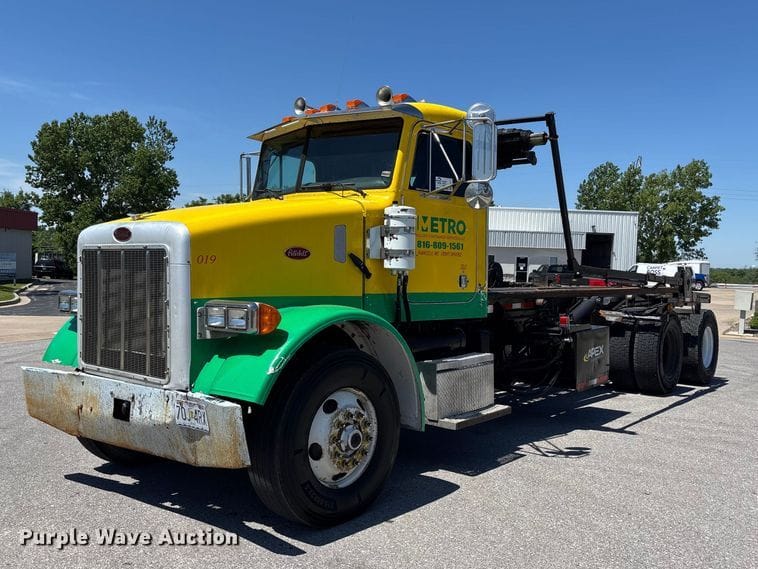 2002 Peterbilt 357 Equipment Image0