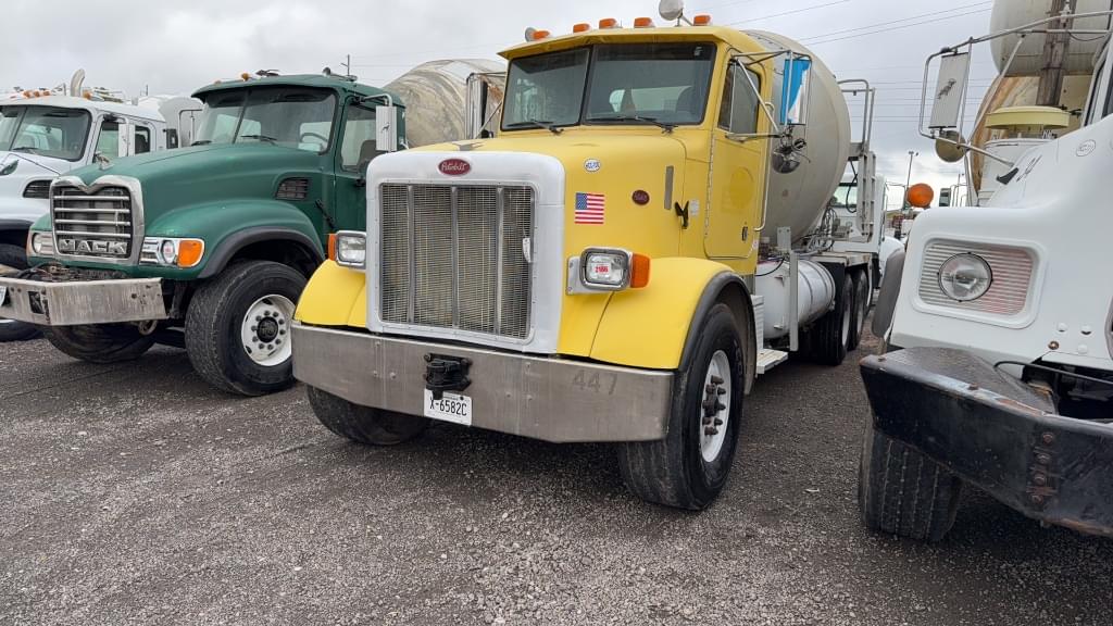 Image of Peterbilt 357 Primary image