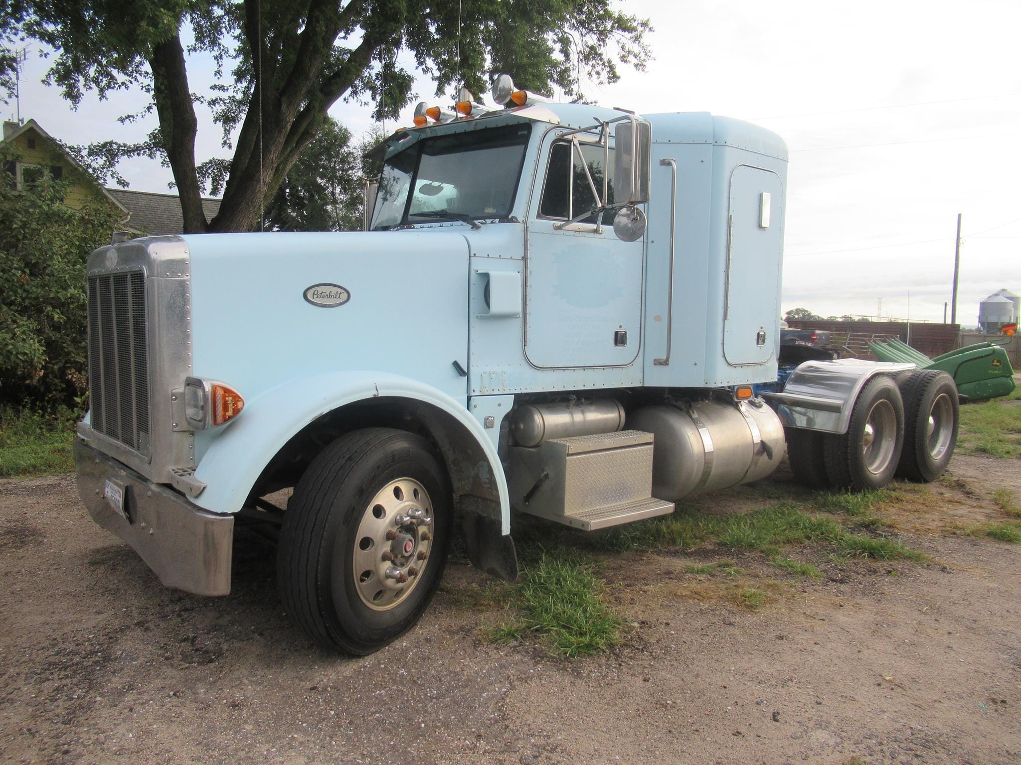 2002 Peterbilt 378 Equipment Image0