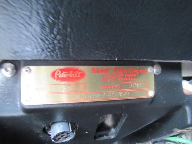 Image of Peterbilt 378 equipment image 3