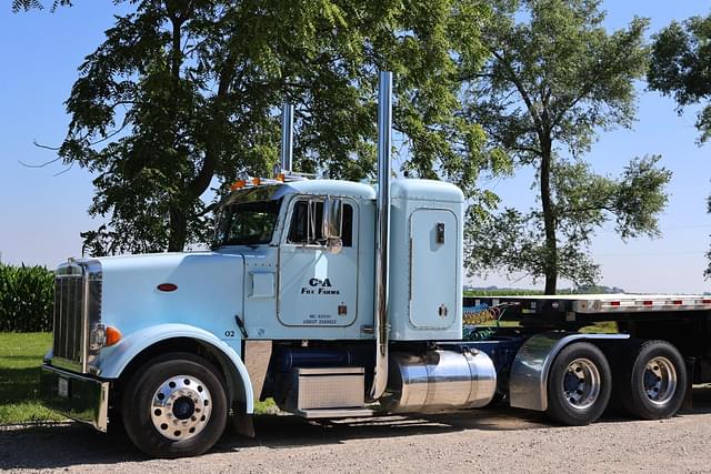 Image of Peterbilt 378 equipment image 1