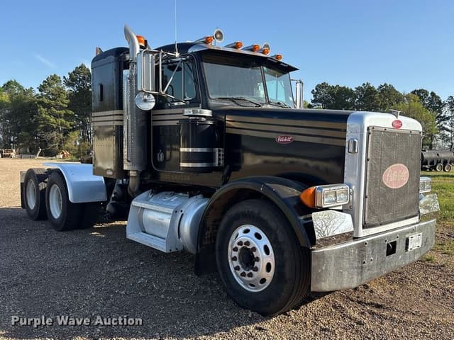 Image of Peterbilt 378 equipment image 2