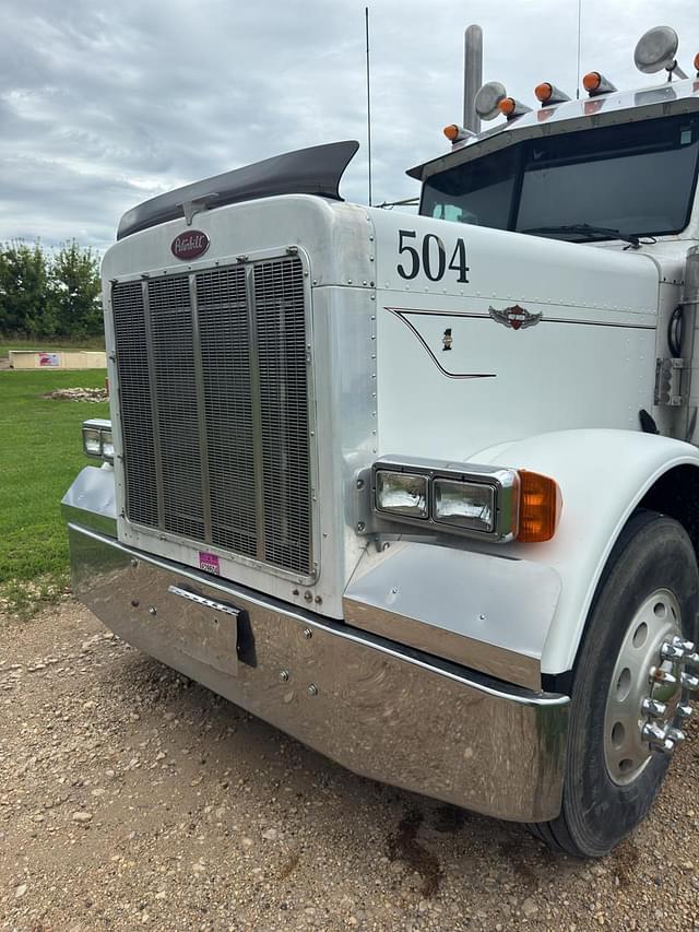 Image of Peterbilt 379 equipment image 1