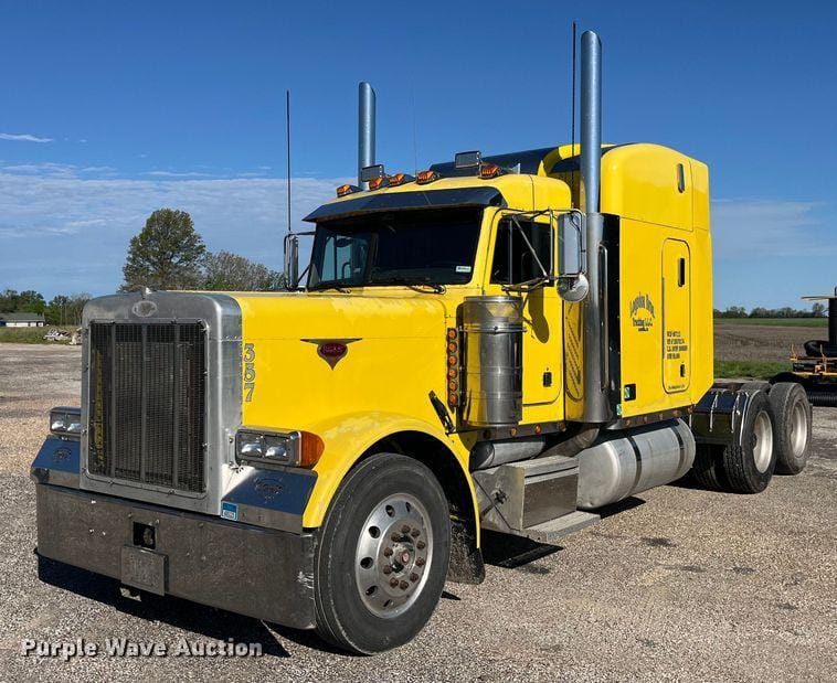 Main image Peterbilt 379