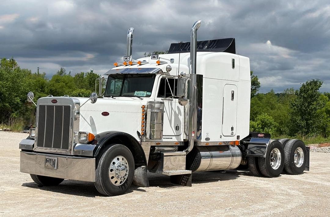 Image of Peterbilt 379 Primary image