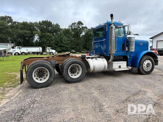 Image of Peterbilt 379 equipment image 4