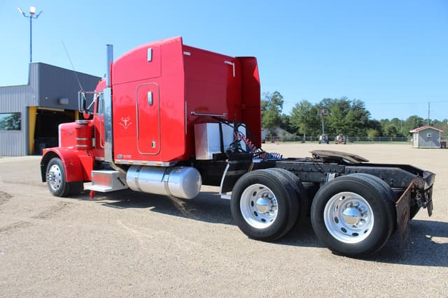 Image of Peterbilt 379 equipment image 3