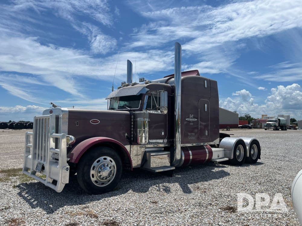 Image of Peterbilt 379 Primary image