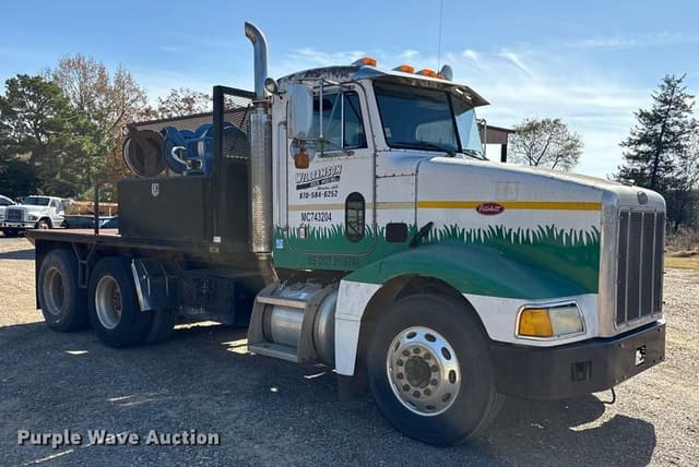Image of Peterbilt 385 equipment image 2