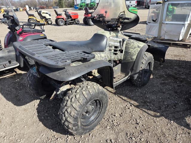 Image of Polaris Magnum 325 equipment image 3