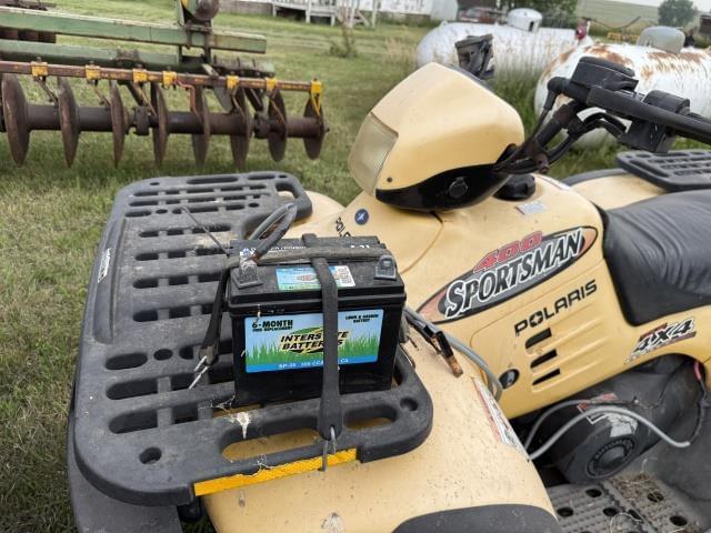 Image of Polaris Sportsman 400 equipment image 2
