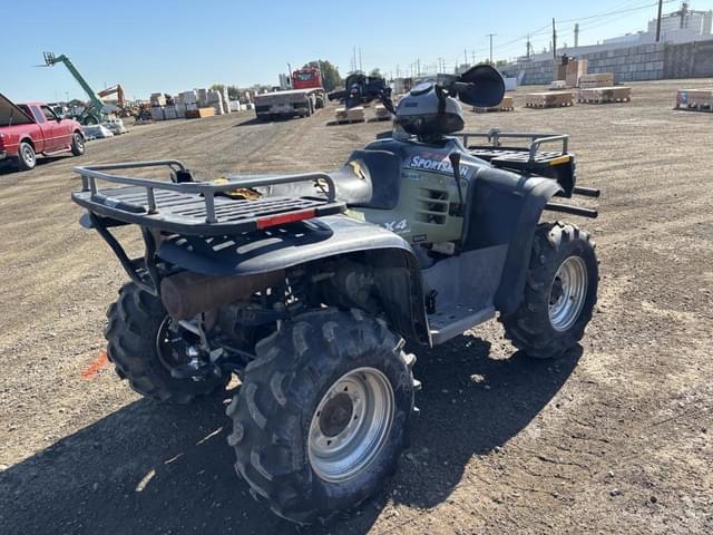 Image of Polaris Sportsman 700 equipment image 2