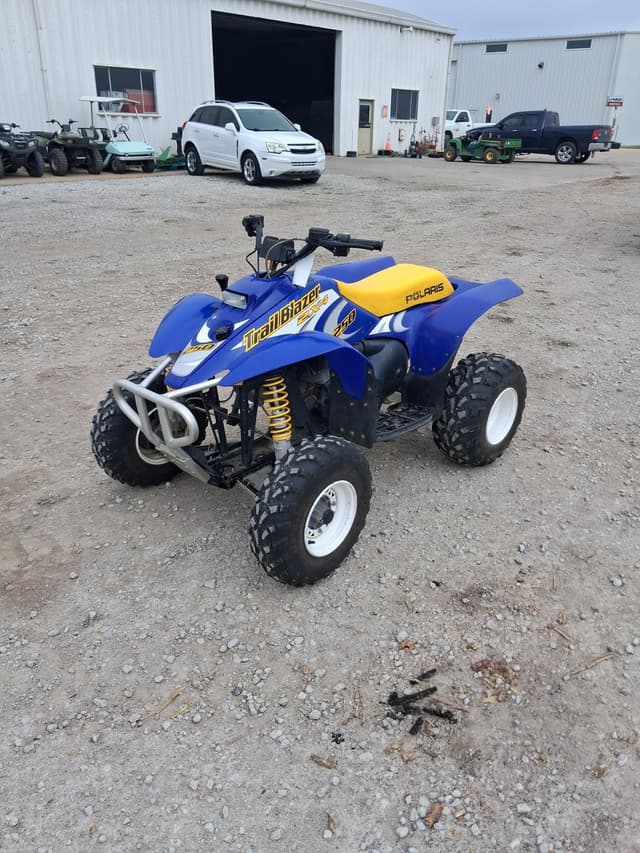 Image of Polaris Trail Blazer 250 equipment image 1