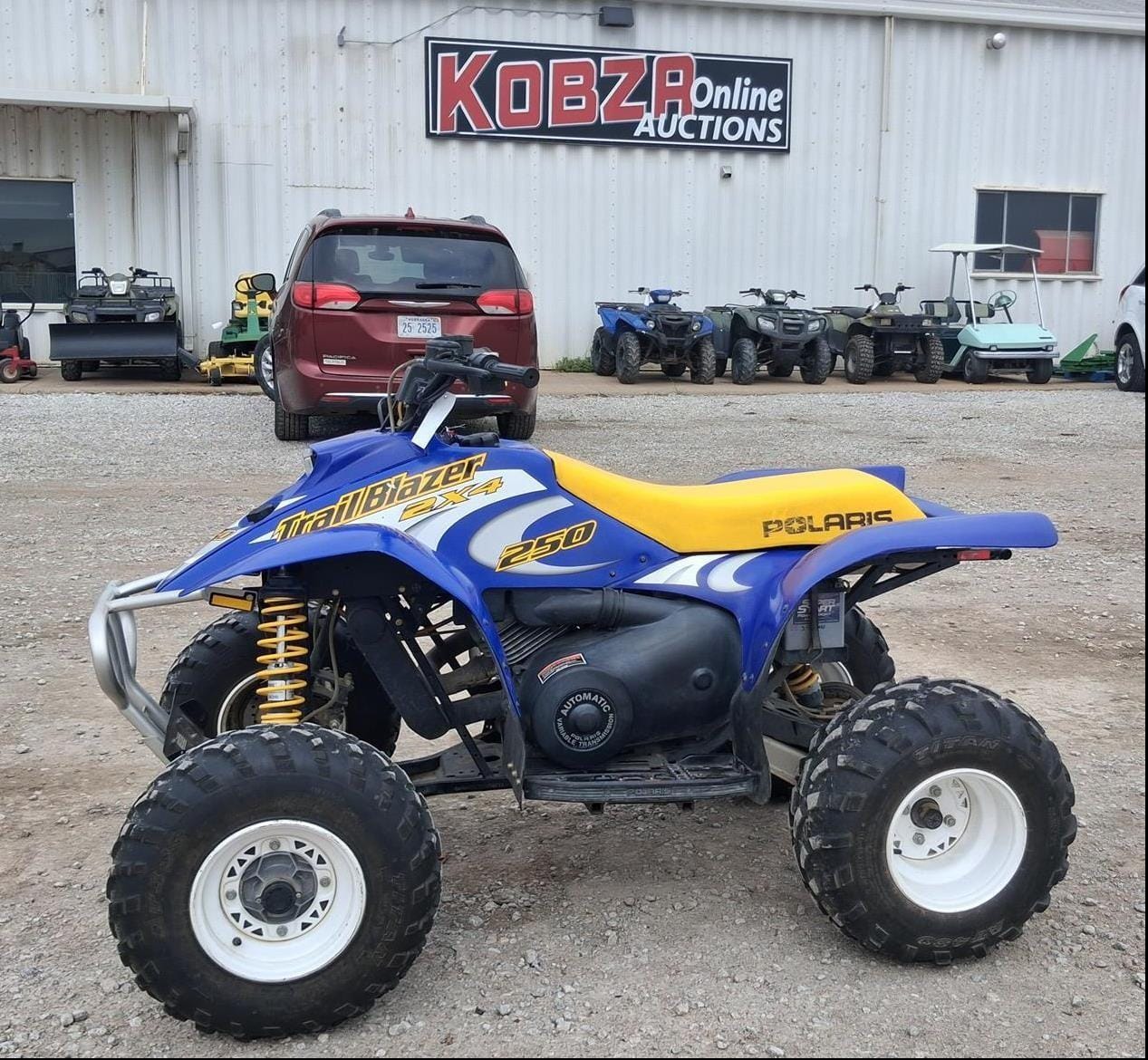 2002 Polaris Trail Blazer 250 Equipment Image0