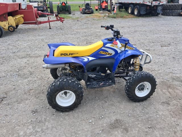 Image of Polaris Trail Blazer 250 equipment image 3
