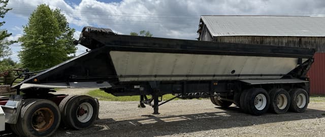 Image of Red River LB334 equipment image 1