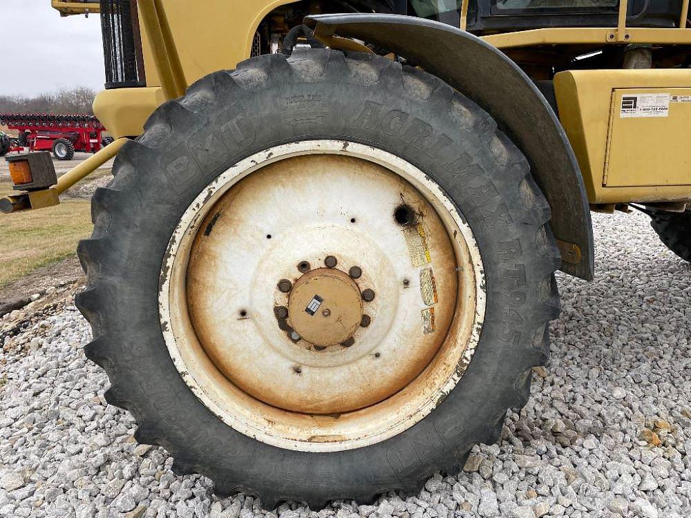 Main image Ag-Chem RoGator 1254 104
