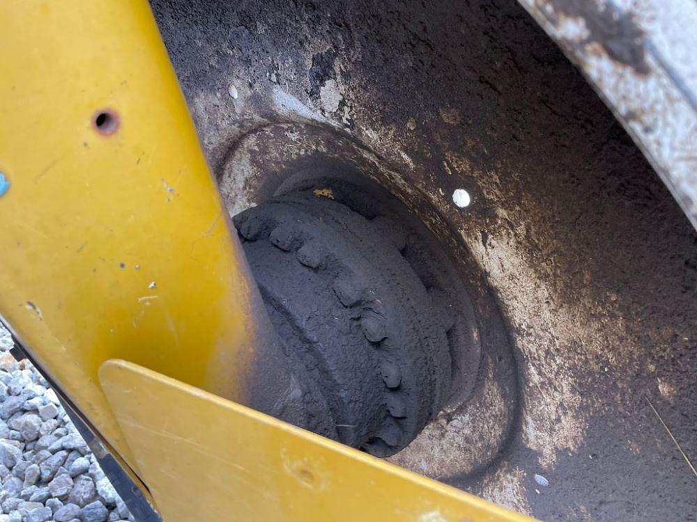 Main image Ag-Chem RoGator 1254 106