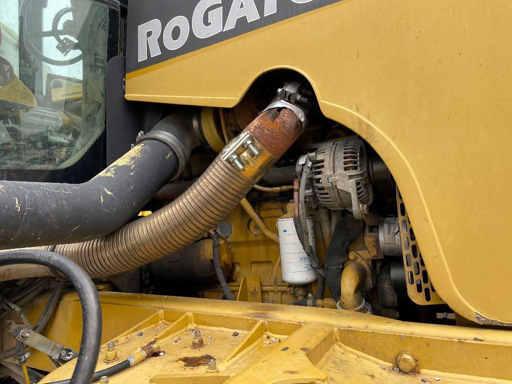 Main image Ag-Chem RoGator 1254 22