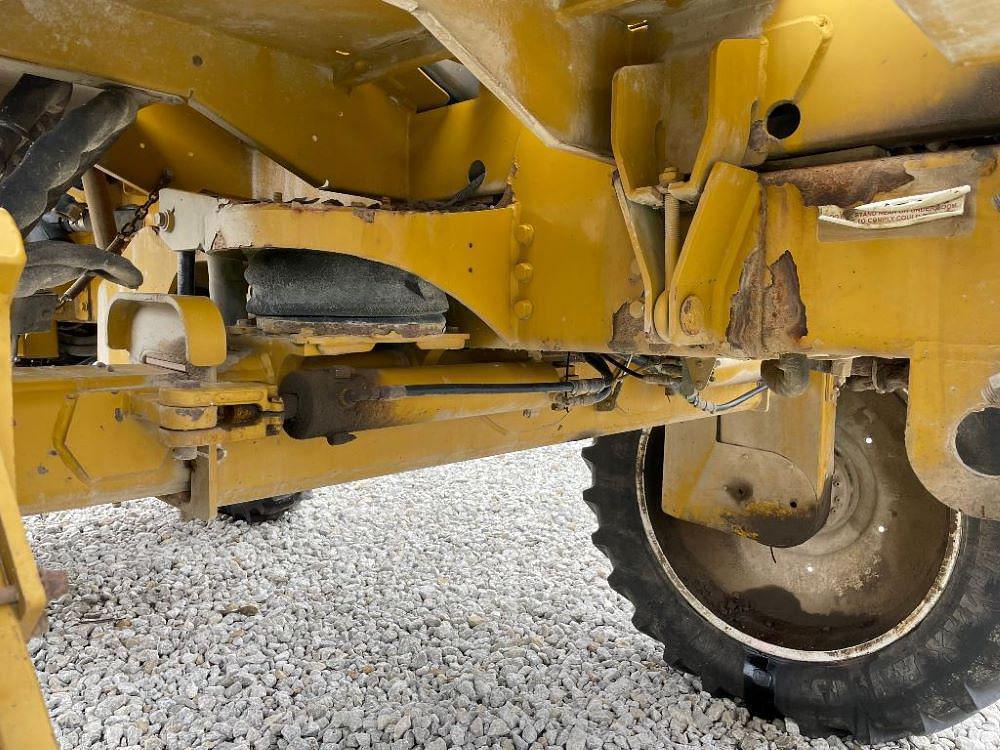 Main image Ag-Chem RoGator 1254 49