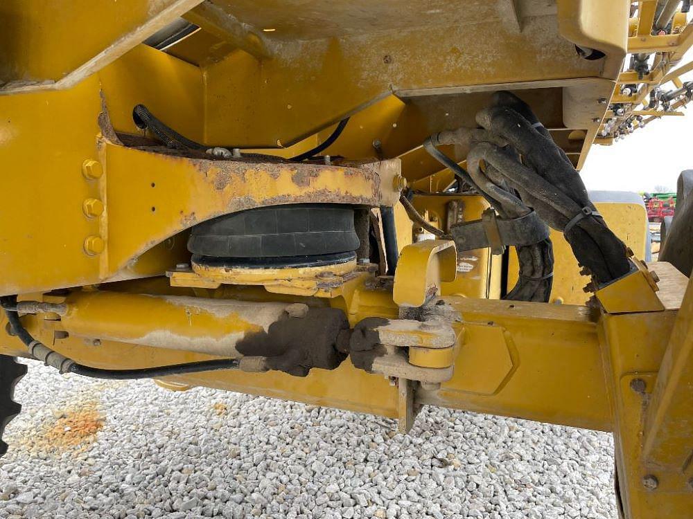 Main image Ag-Chem RoGator 1254 52