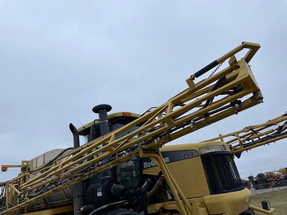 Main image Ag-Chem RoGator 1254 62