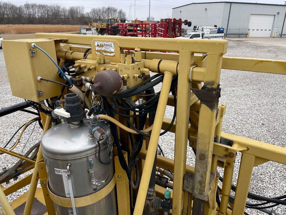 Main image Ag-Chem RoGator 1254 83