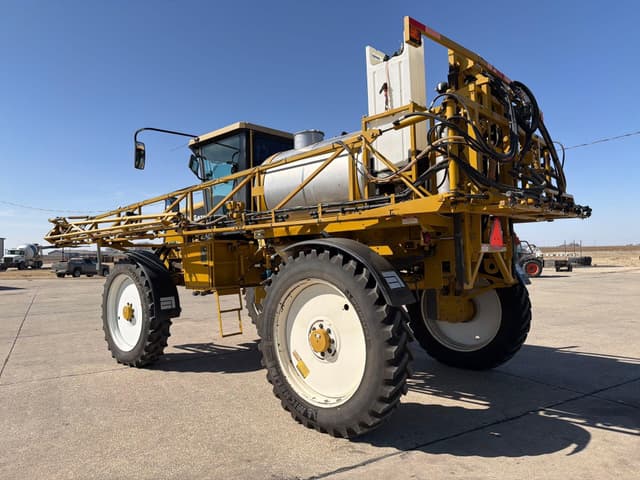 Image of Ag-Chem RoGator 854 equipment image 4