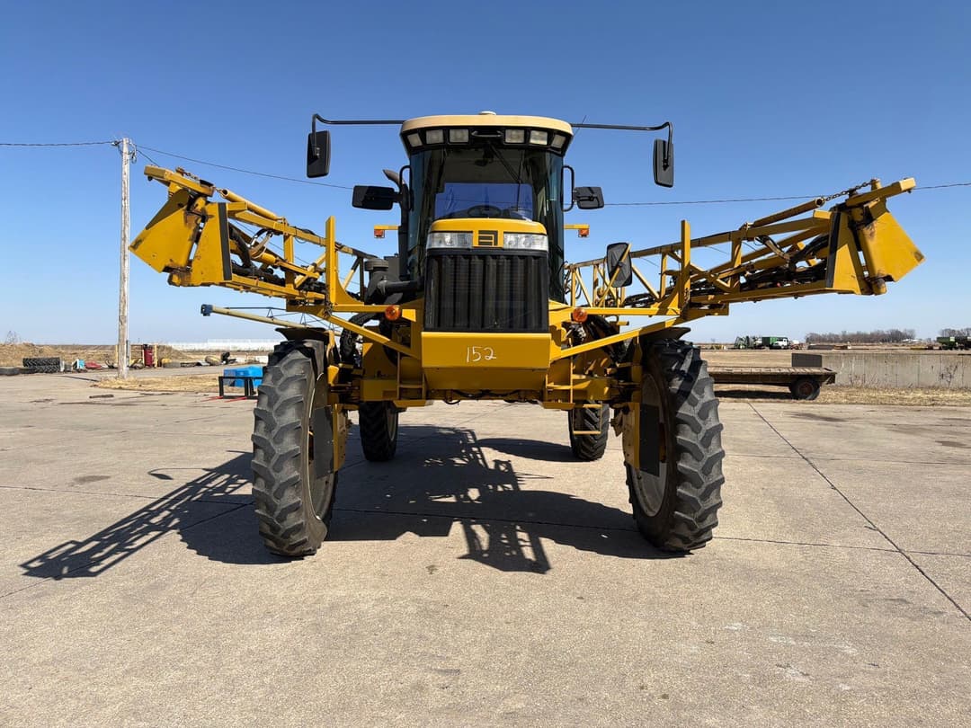 Image of Ag-Chem RoGator 854 Primary image