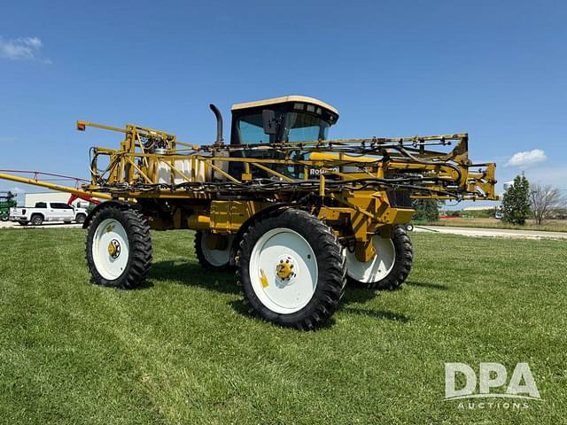 Image of Ag-Chem RoGator 854 equipment image 2