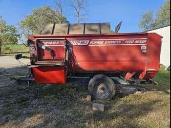 2002 Roto-Mix 274-12B Equipment Image0