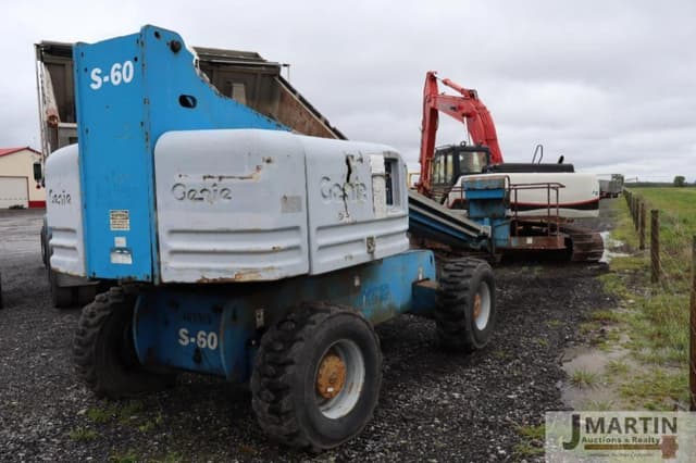 Image of Genie S-60 equipment image 2